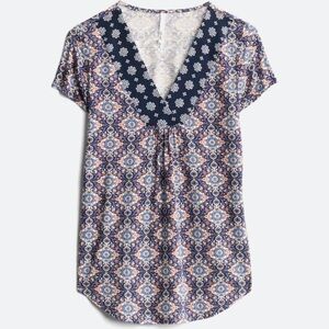 Leo & Nicole - print knit top - size Large